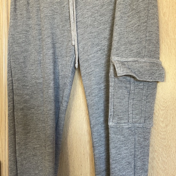 Splendid Jogger Gray Sweatpants - Picture 3 of 10